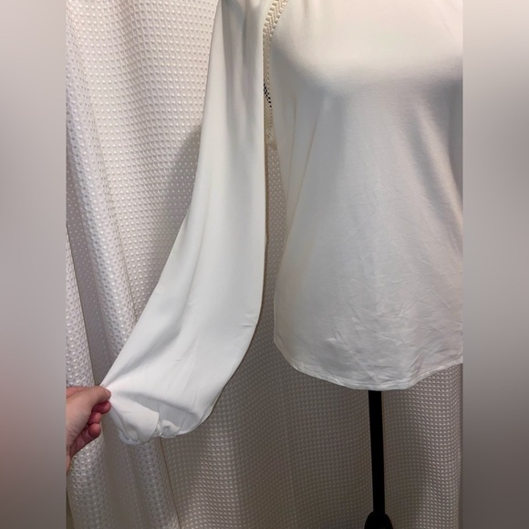 Women’s RW&CO long wide sleeves stretchy white blouse lace accents size small - Picture 3 of 10